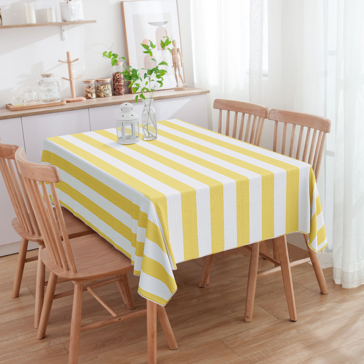 Toalha de Mesa Listrada Branco e Amarelo Quadrada 4 Lugares