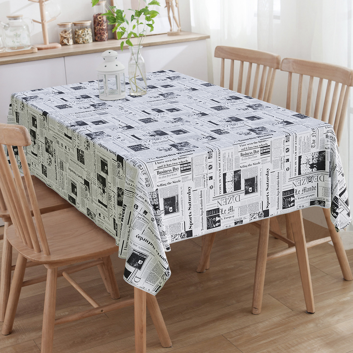 Toalha De Mesa Quadrada Preto e Branco Jornal 4 Lugares