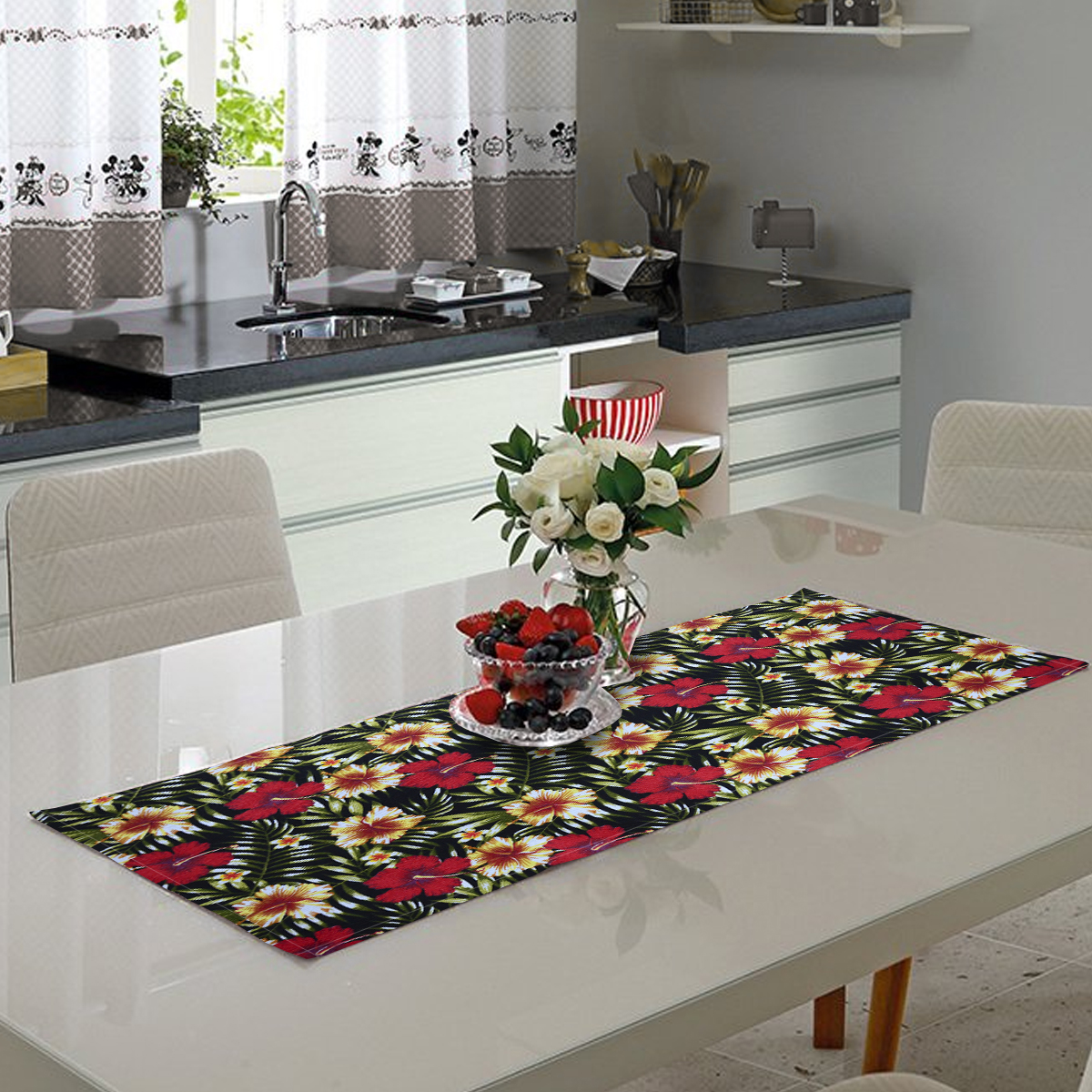 Caminho De Mesa Estampado Floral Vermelho e Preto 0.40m X 1.40m
