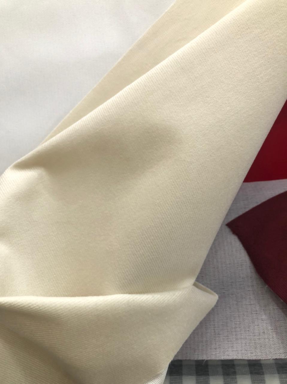 Tecido para Tapeçaria Veludo Bege - 1,40m Largura