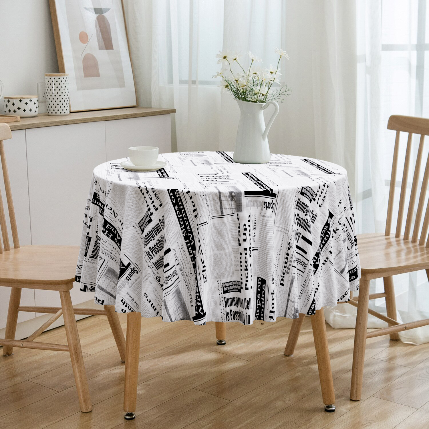 Toalha De Mesa Redonda Preto e Branco Jornal 4 Lugares