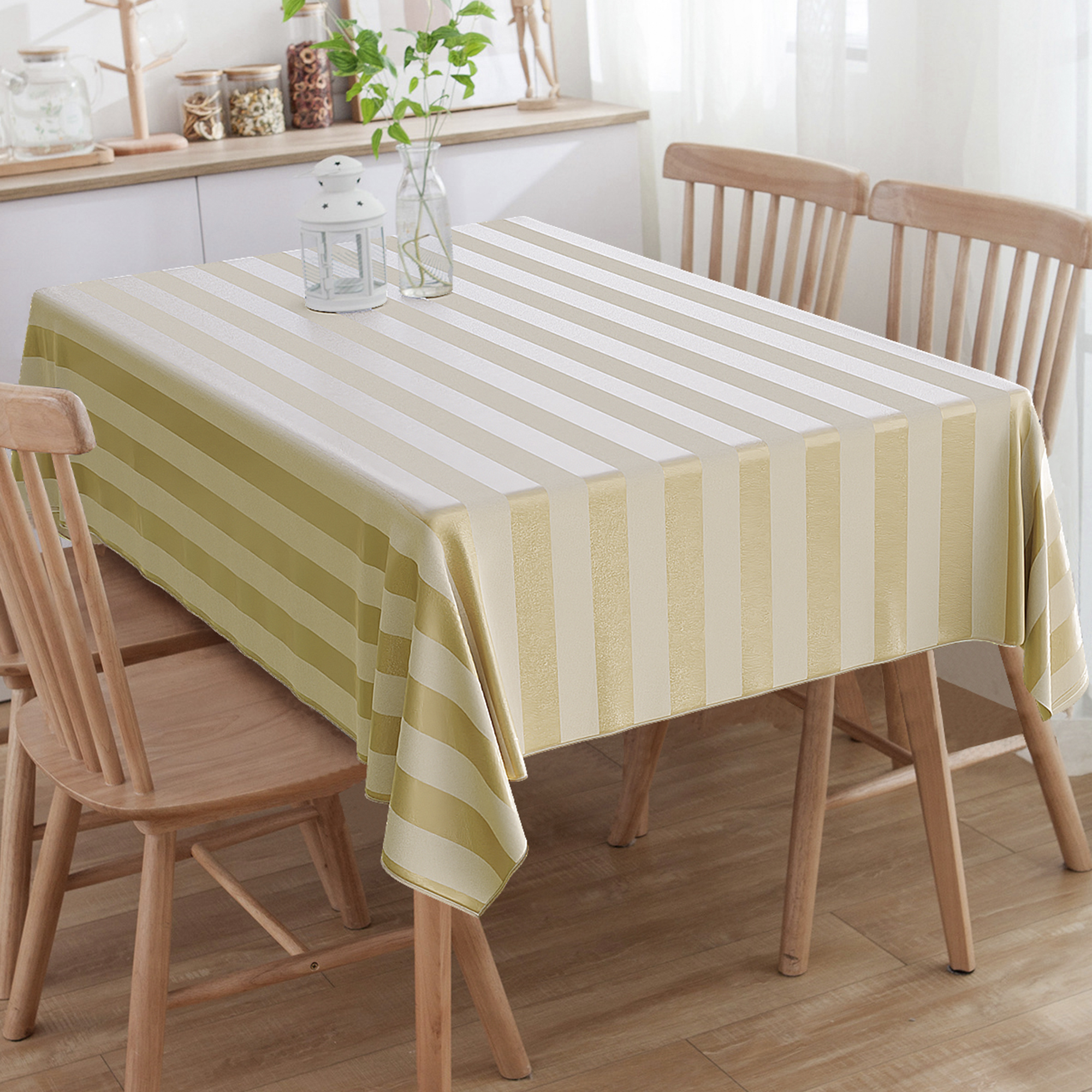 Toalha de Mesa Quadrada Listrada Dourado e Bege 4 Lugares