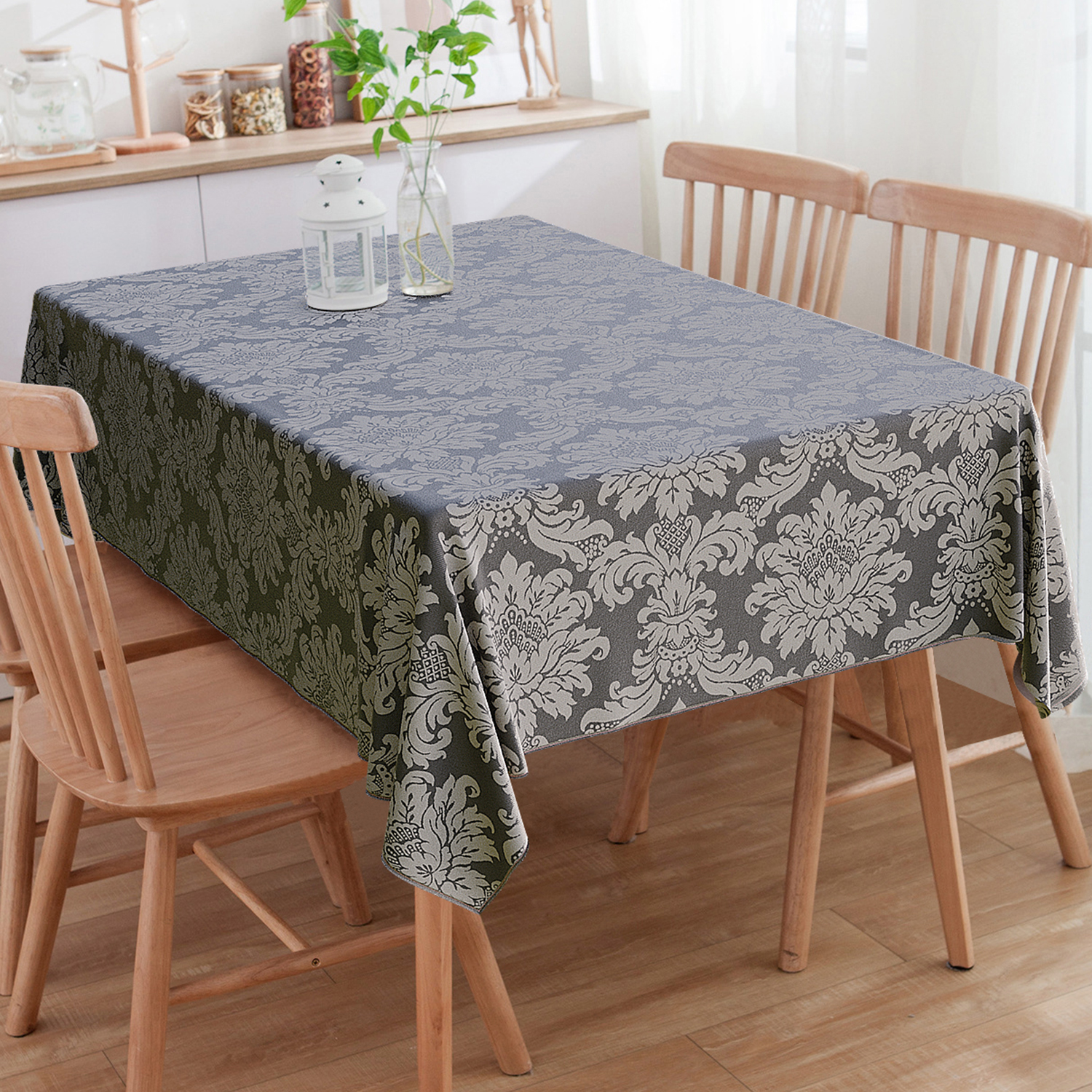 Toalha de Mesa Quadrada Medalhão Preto e Crú 2.20m x 2.20m