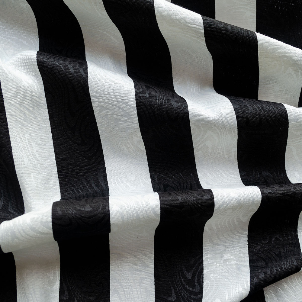 Tecido Jacquard Listrado Preto e Branco 1,40m Largura